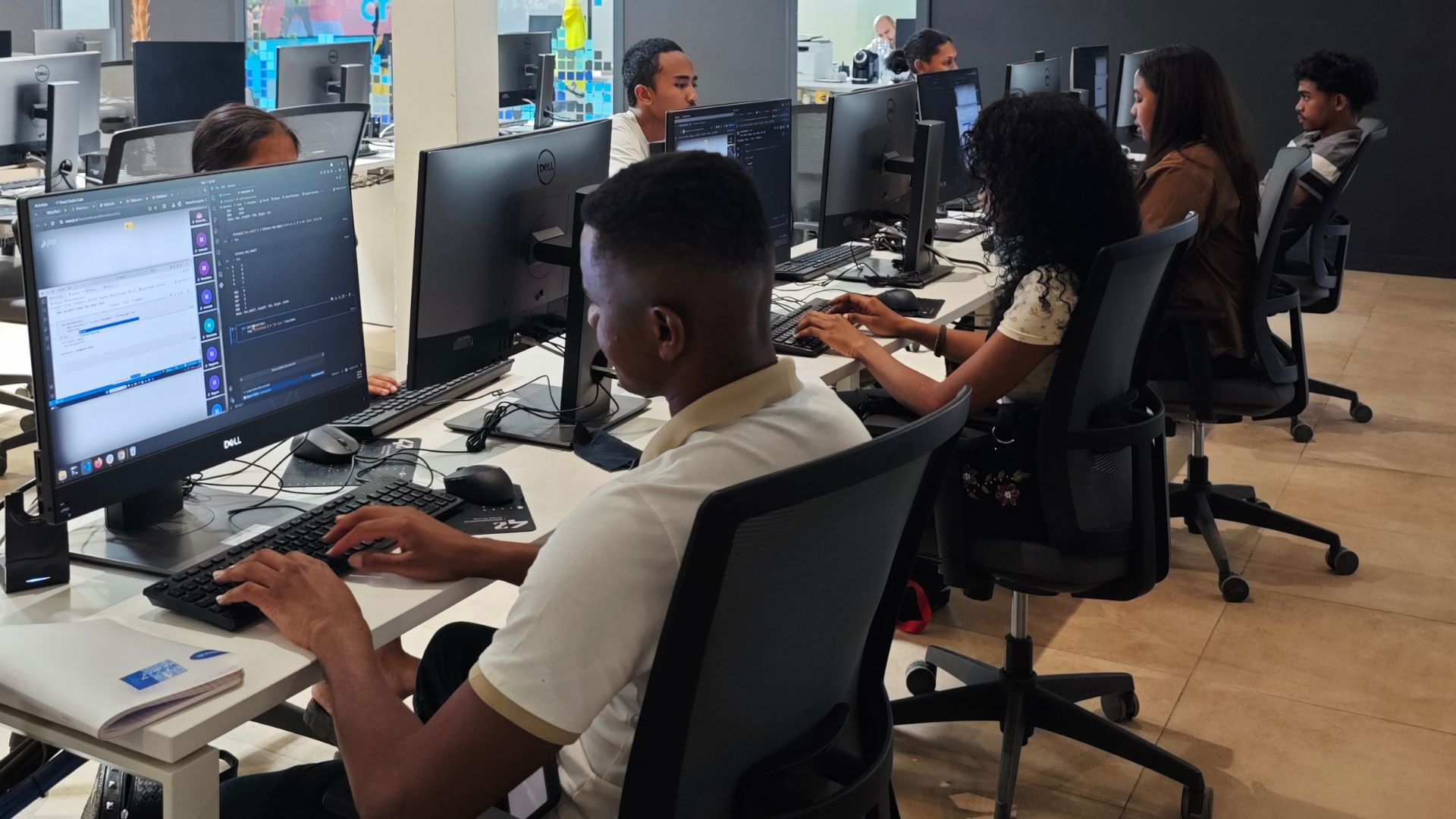 Session de formation au Learning Hub DataBridge